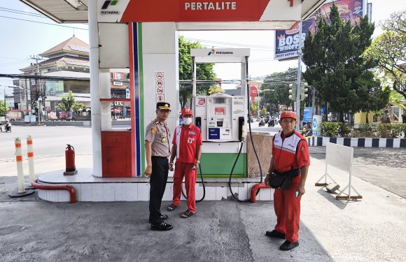 Kapolresta Denpasar Monitoring Sejumlah SPBU, Pastikan Pelayanan BBM Berjalan Kondusif