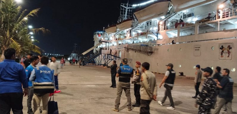 Polsek Kawasan Pelabuhan Benoa Pengamanan Kedatangan KM Leuser